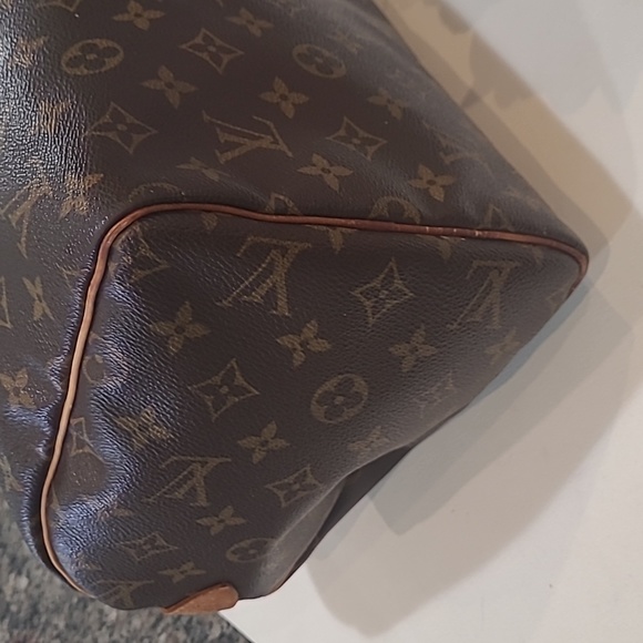 ***SOLD*** LV Speedy 30-No Cracking on Canvas! - Picture 11 of 17
